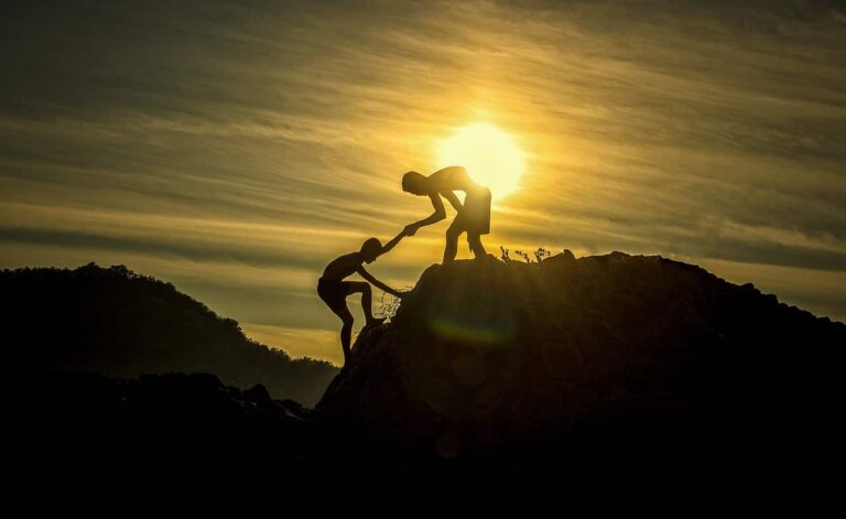 Cosa consiglieresti ad una persona che vuole iniziare a fare trekking? 1 Tramonto
