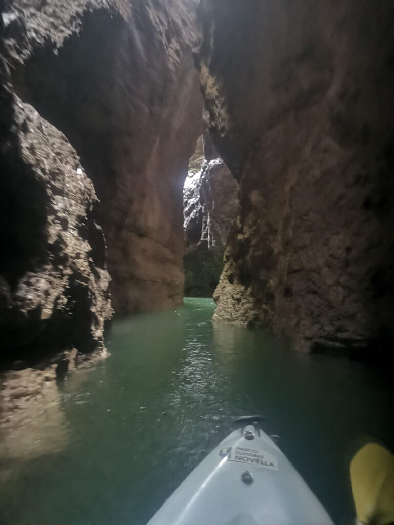 Kayak nella forra del Rio Novella e il Castel Thun 9 kayak rio novella