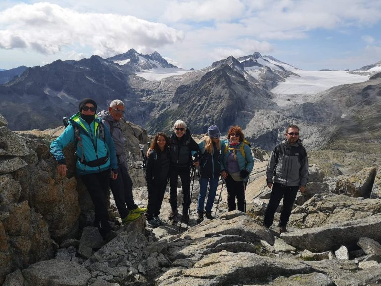 Escursione al Presena 3000, il lago Scuro e il rifugio Mandrone 1 Presena 3000